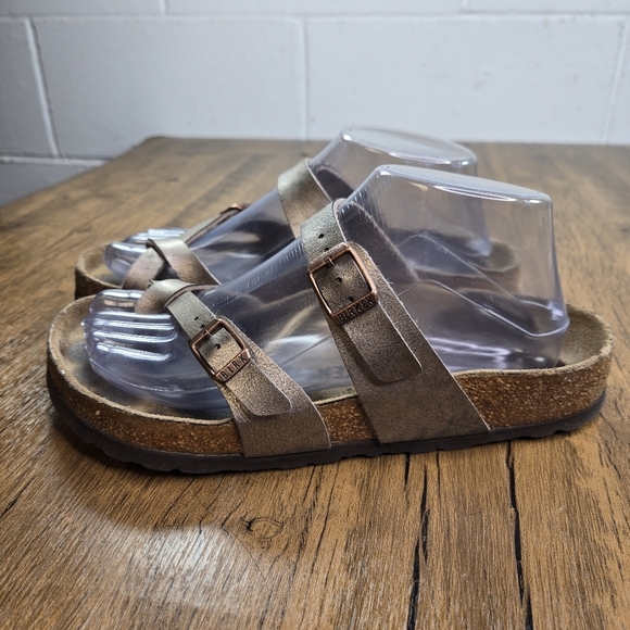 Birkenstock Mayari Gold Leather Sandals - Picture 10 of 13